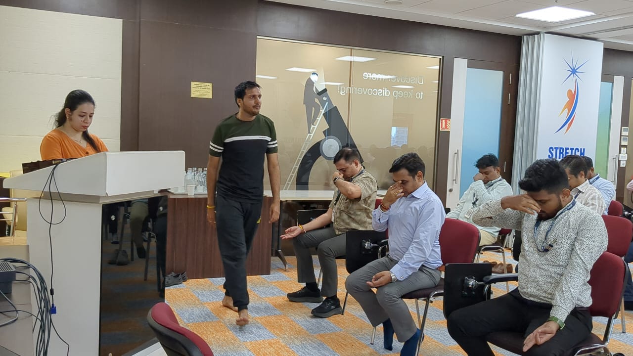 Tima Yog corporate wellness session moment 9