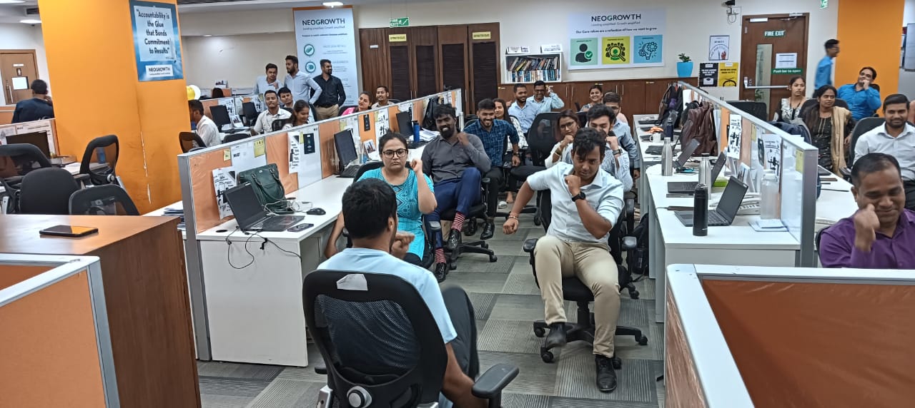 Tima Yog corporate wellness session moment 18